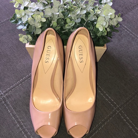 GUESS Nude Pumps - Picture 4 of 8
